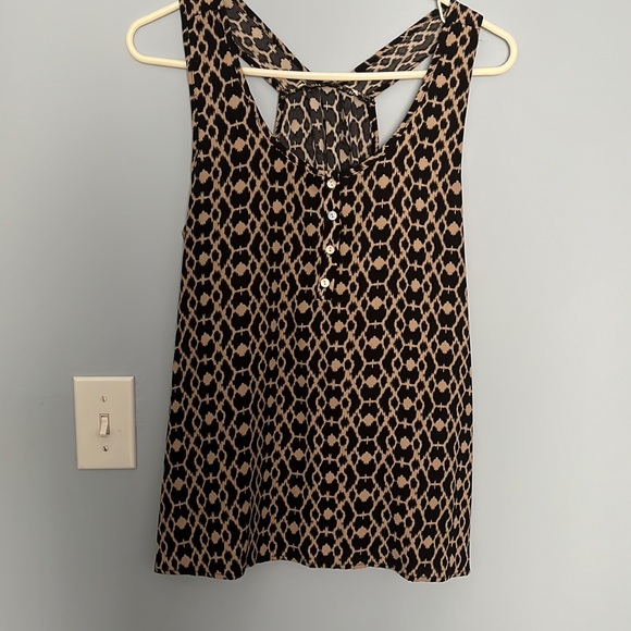 Black and Tan tank - Picture 1 of 3